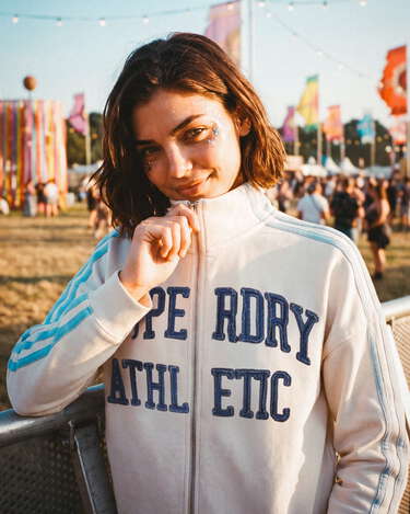 Women's Hoodies & Sweatshirts